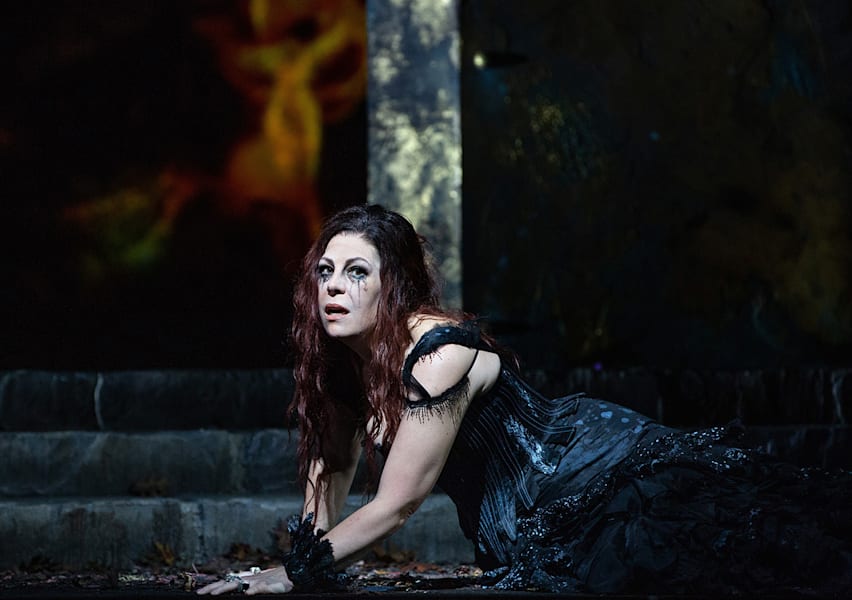 Sondra Radvanovsky in the title role of Cherubini's "Medea." Photo: Marty Sohl / Met Opera